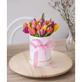 Bílá krabice tulipánů MIX 4