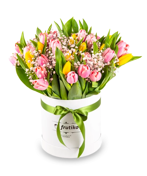 Žluto-růžové tulipány v krabici