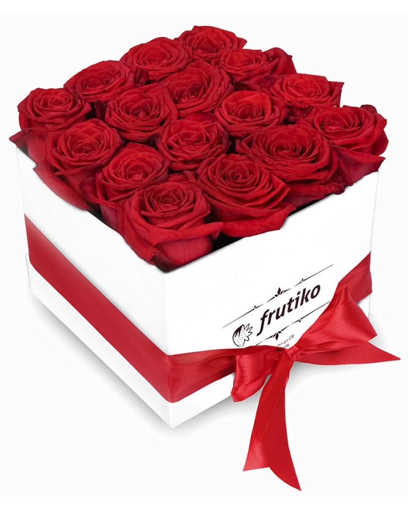Bílá krabice červených růží