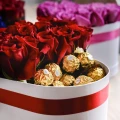 Bílé srdce rudé růže + Ferrero Rocher 3
