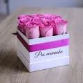 Bílá hranatá krabice růží Pro maminku 3