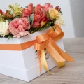 Цветочная коробка оранжевая 2